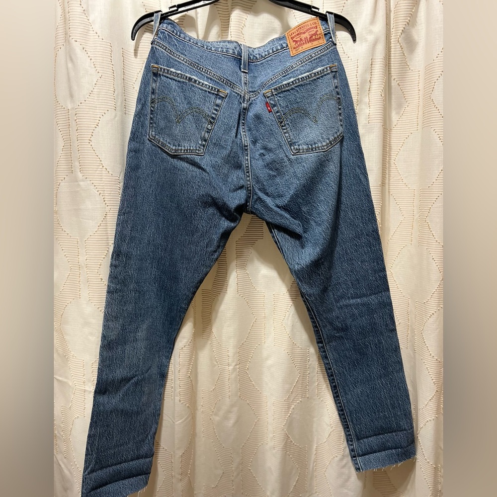 Levi's - Picture 2 of 7